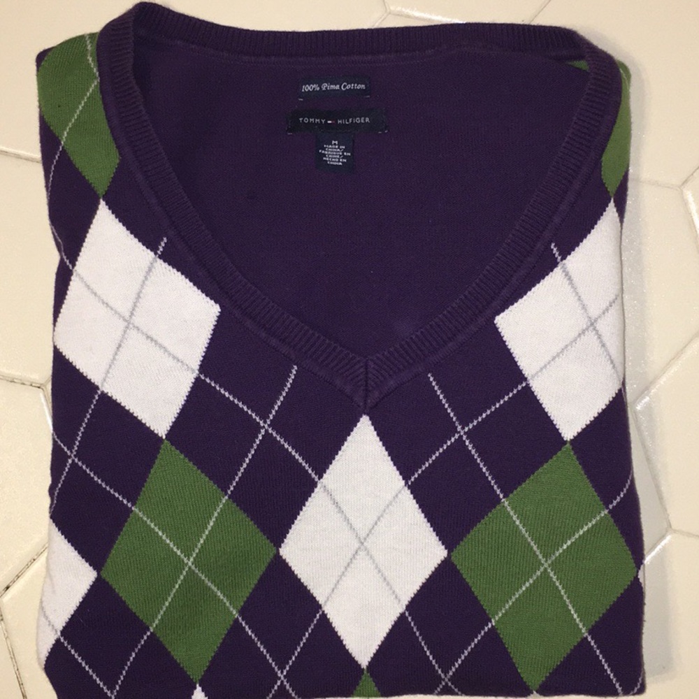 Tommy Hilfiger Plaid V-neck Sweater size Medium